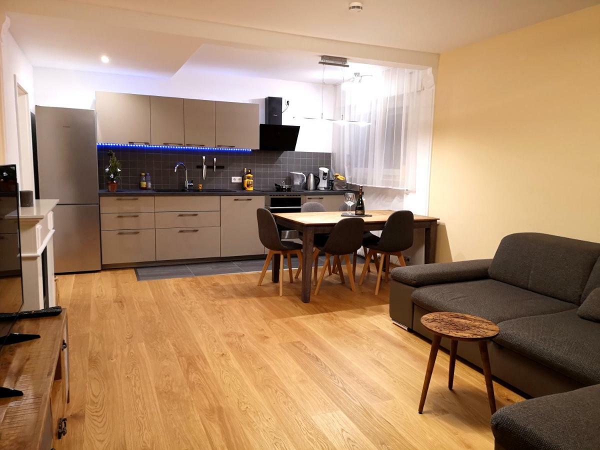 Family & Parking Apartment *